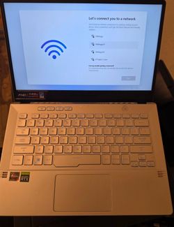 ASUS ROG Zephyrus G14 Gaming Laptop (Ryzen 7 | RTX 3050 | 144Hz) - Mint Condition