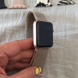 Apple Watch Series 3 - 42mm Rose Gold