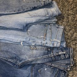 Women Jeans. 2 Pairs Of Joes, Hudson, Banana Republic, Silver Jeans Co 