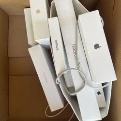 FREE *boxes only* for ipad/macbook/iphone