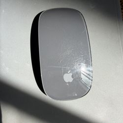 Apple Magic Mouse 2 – Wireless & Rechargeable