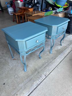 Sides Table