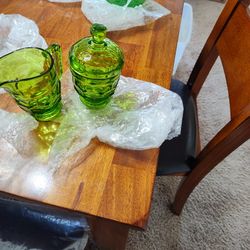 2pc Set Viking Art Glass set