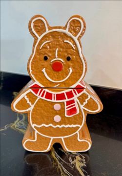 Disney Pooh bear gingerbread cookie jar