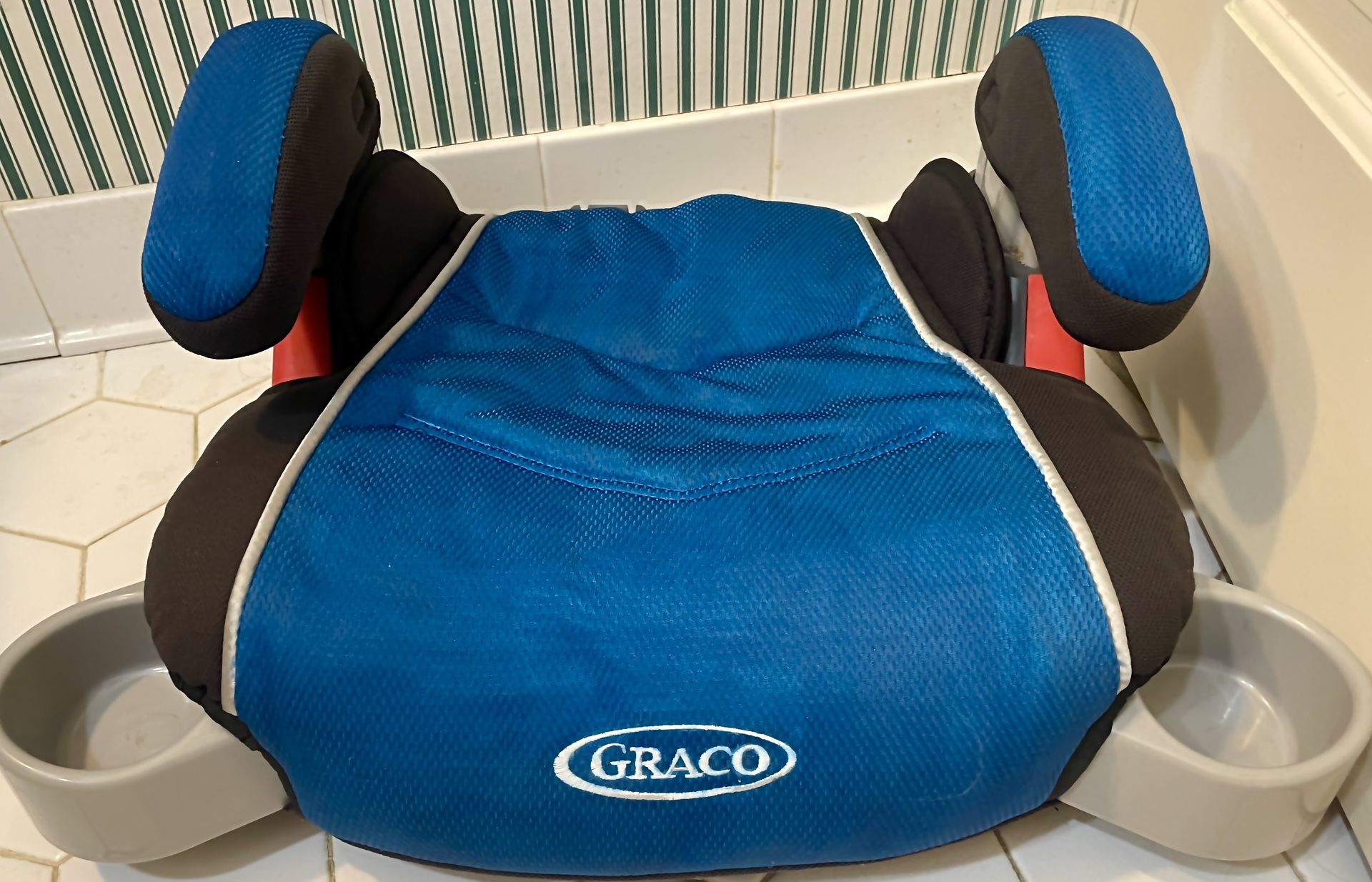 Graco Booster Car Seat (Backless)