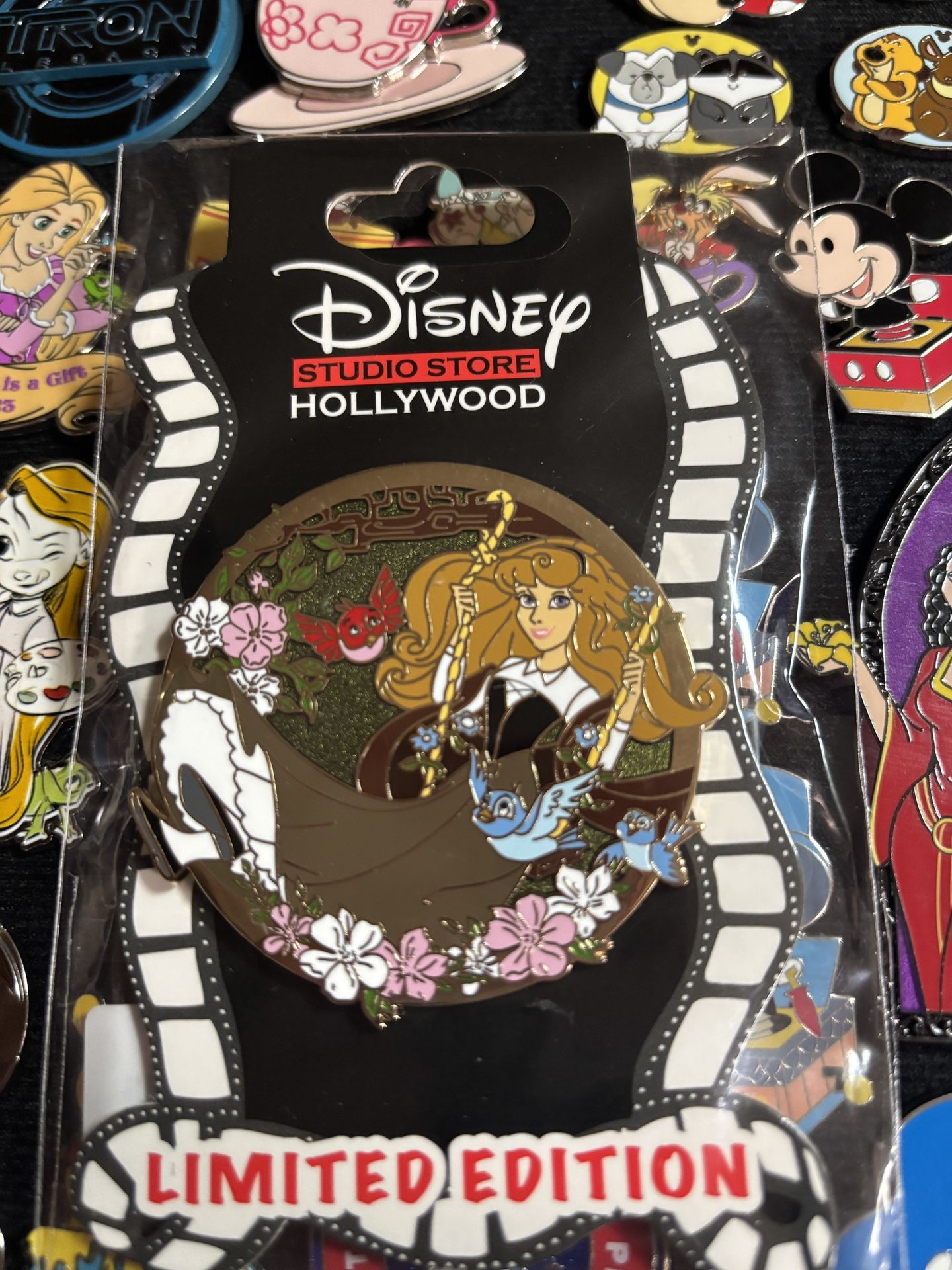 disney pin