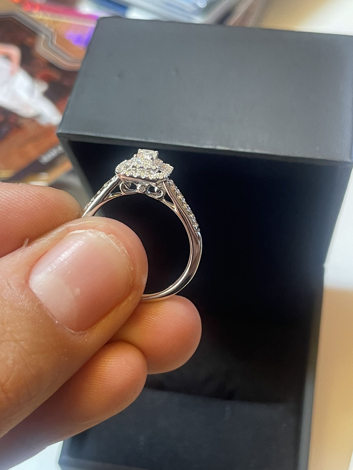 Kay Jewelers Diamond 14wg Engagement Ring for Sale in San Diego