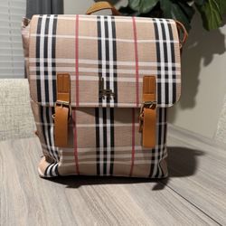👜 Brand New Plaid Backpack (Never Used)