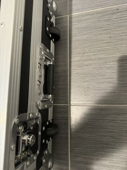 Pro X Flight Case - If Ad Is Up …. Item Is Available