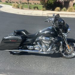 2012 Harley Davidson Street Glide CVO