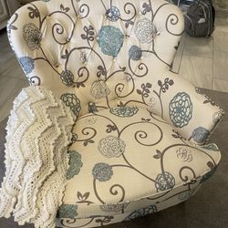 Blue Dahlia Chair