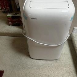 BRAND NEW TOSHIBA PORTABLE SMART AC