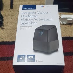  Insignia Portable Assistant/speaker