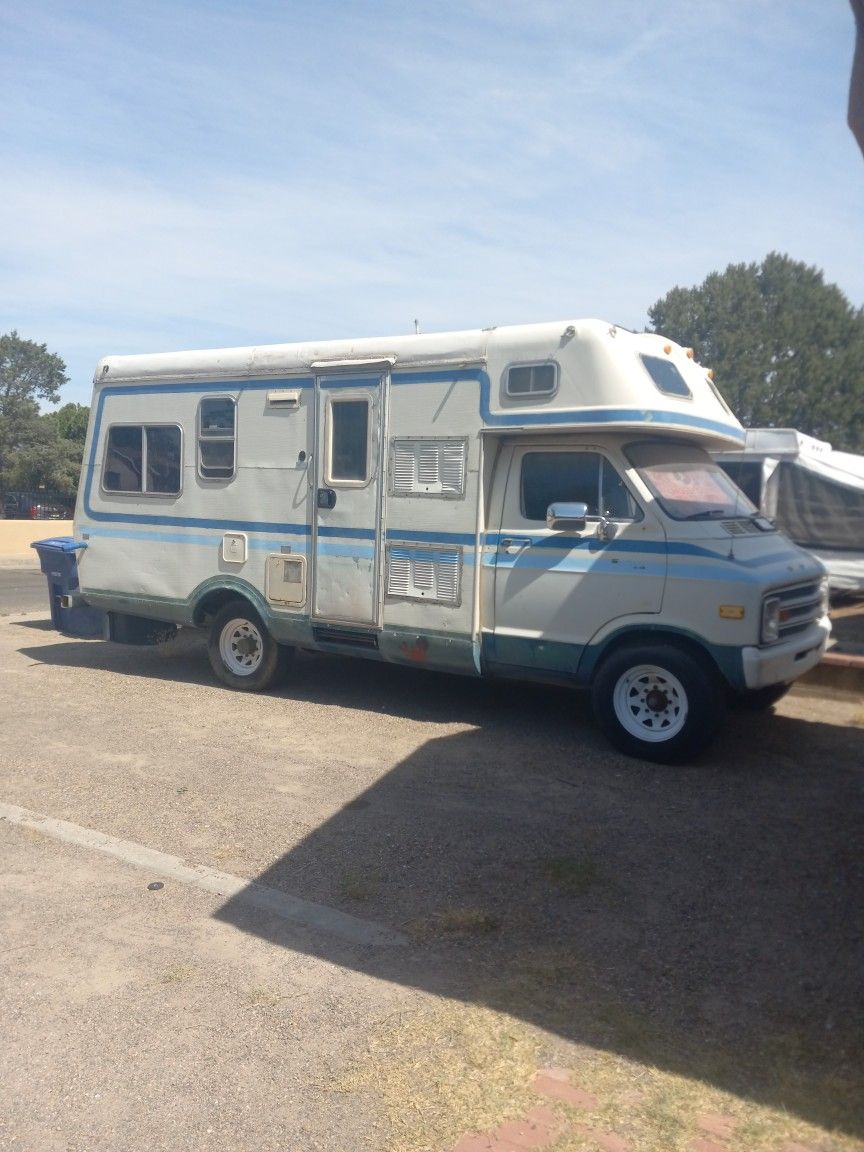 73 Dodge Motorhome