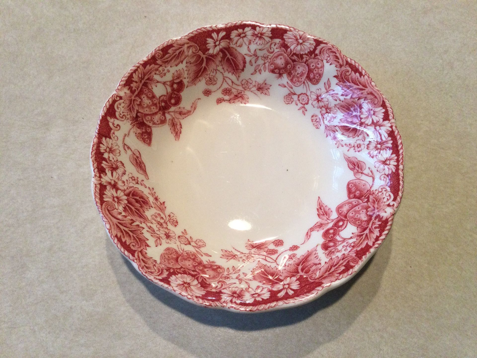STRAWBERRY FAIR PINK BY JOHNSON BROTHERS - FRUIT/DESSERT BOWL
