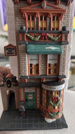 Department 56 Heritage Village Xmas in the City The Doctor's Office