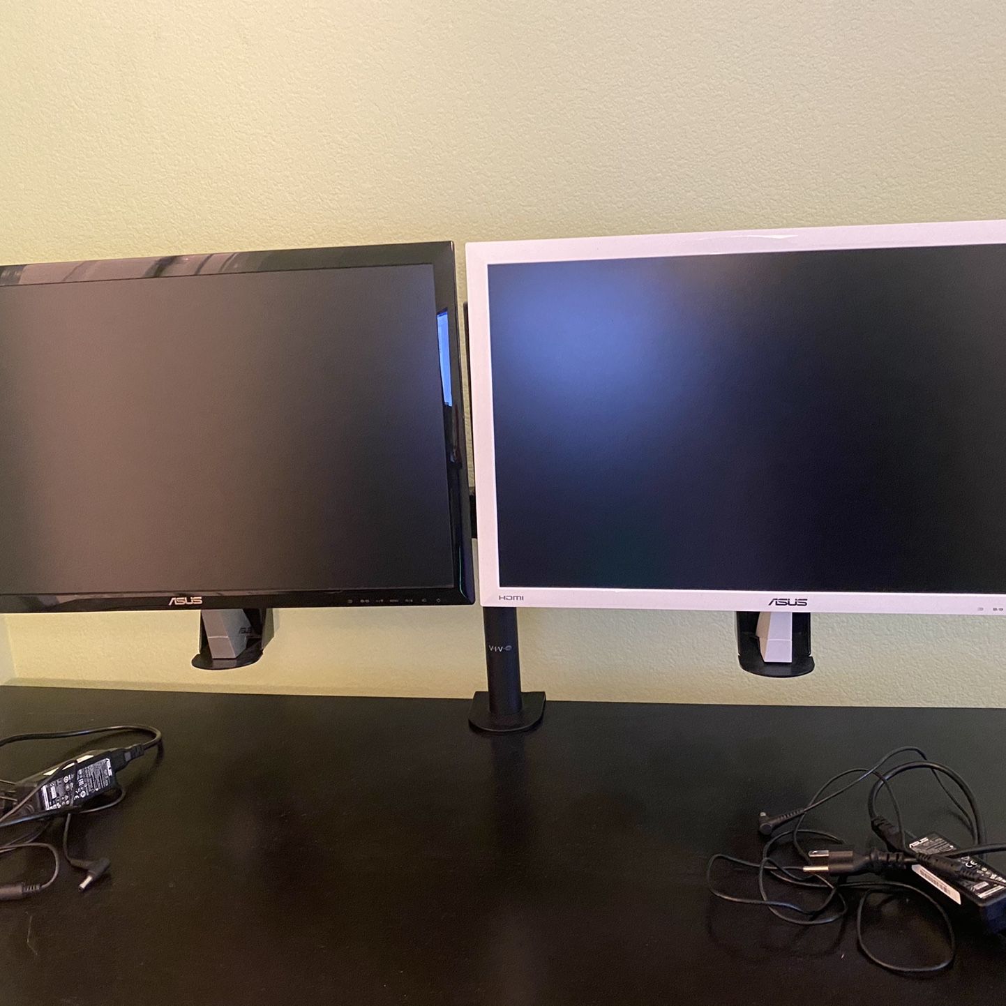 2 Asus VX238H-W