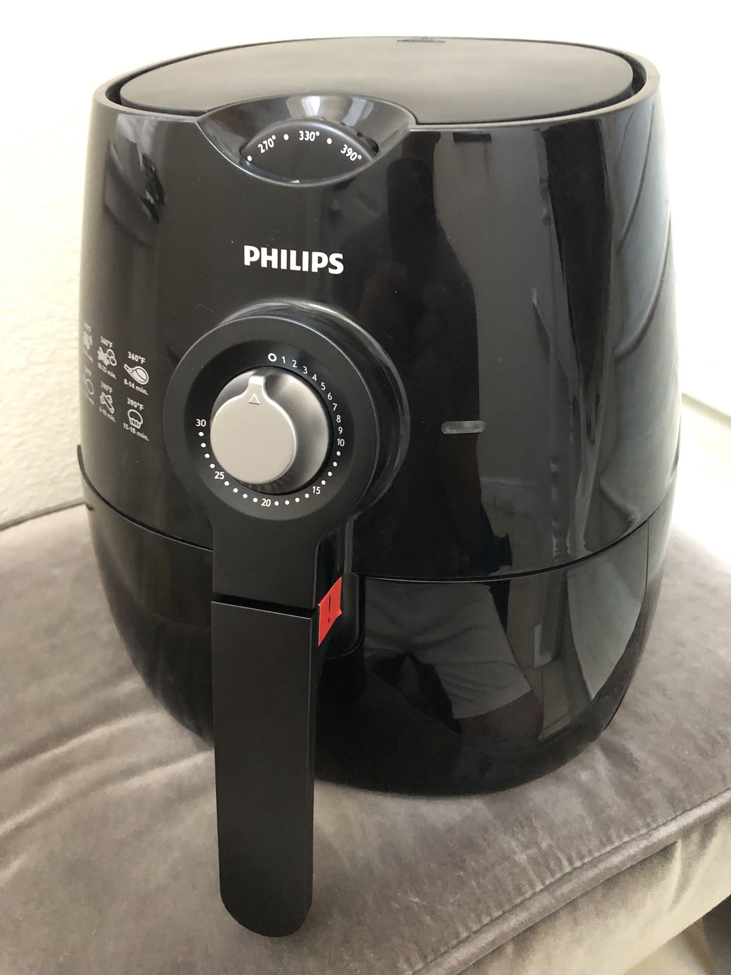 Philips Viva Collection Air fryer with Rapid Air Technology HD9220/28 with Cookbook - Airfryer - Open Box