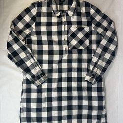 Forever 21 black & white checkered long-sleeve pullover.