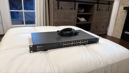 TP-Link JetStream Smart PoE Switch