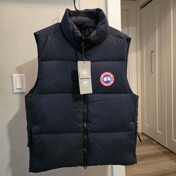 CANADA GOOSE VEST MEN SIZE L/XL