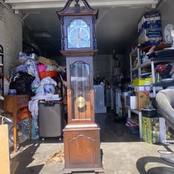 Grandfather Clock Works Good