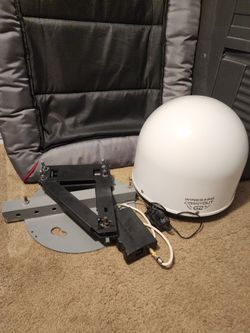 Winegard Carryout G2+ Portable Satellite Dish