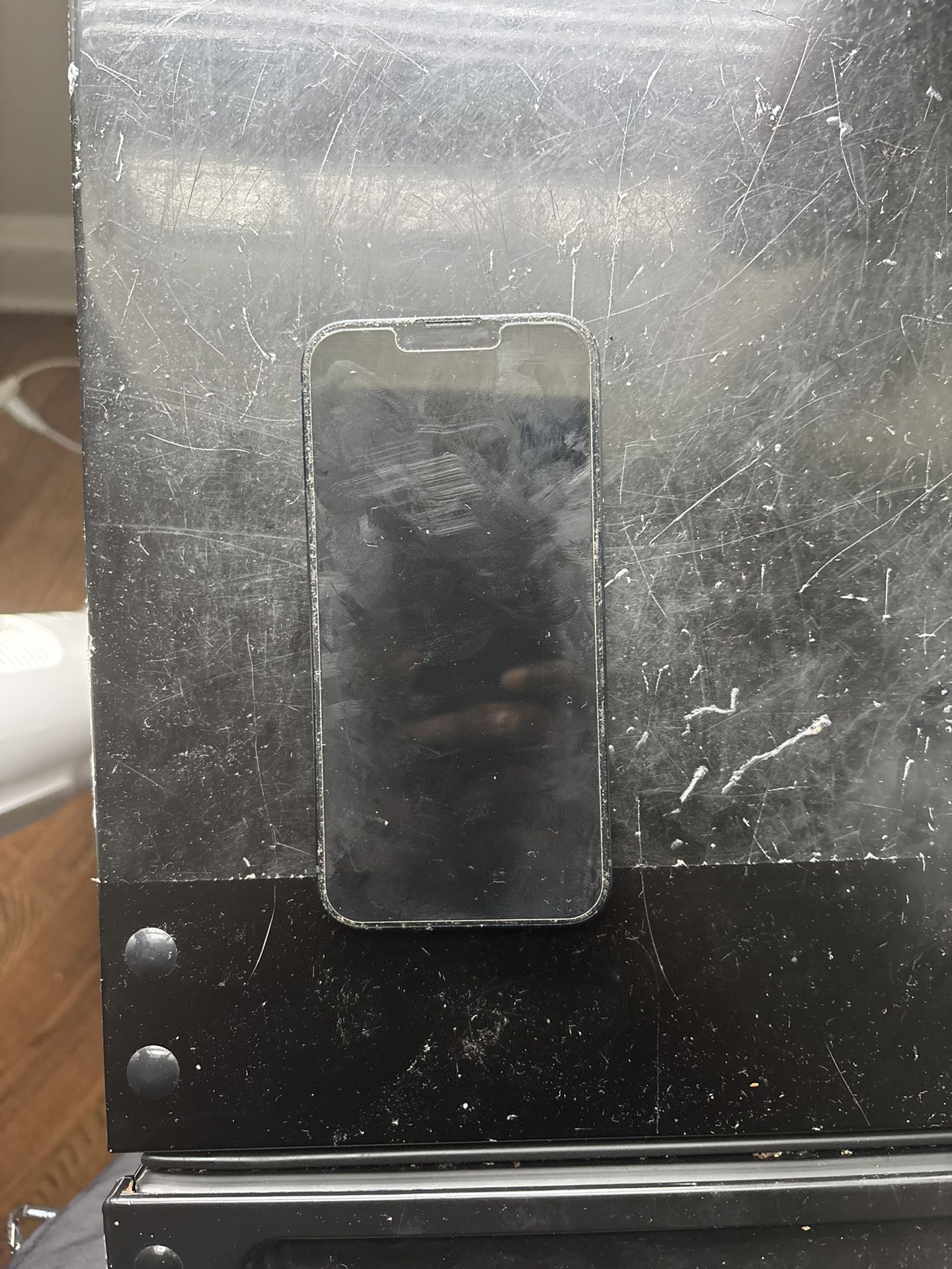 iPhone13