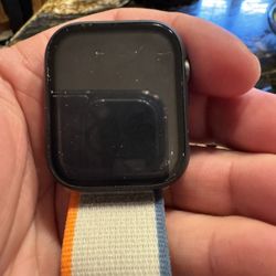 Apple Series 5 Watch Excellent Condition Hardly Used 
