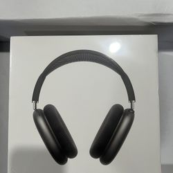 AirPods Max – Like New! 🎧