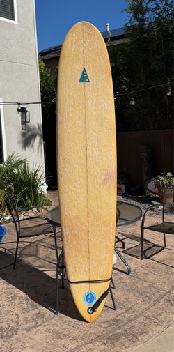 8’8” Ace longboard surfboard
