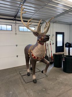 New 8.5 FT Giant-Sized LED Towering Reindeer