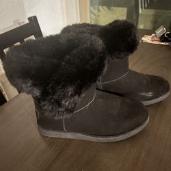 Juicy Couture Fuzzy Boots