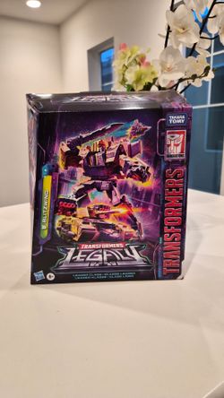 Transformers Legacy Blitzwing
