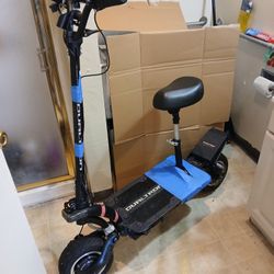 Dultron Ultra Up Scooter