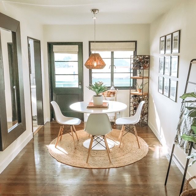 Round Dining Table - IKEA (White)
