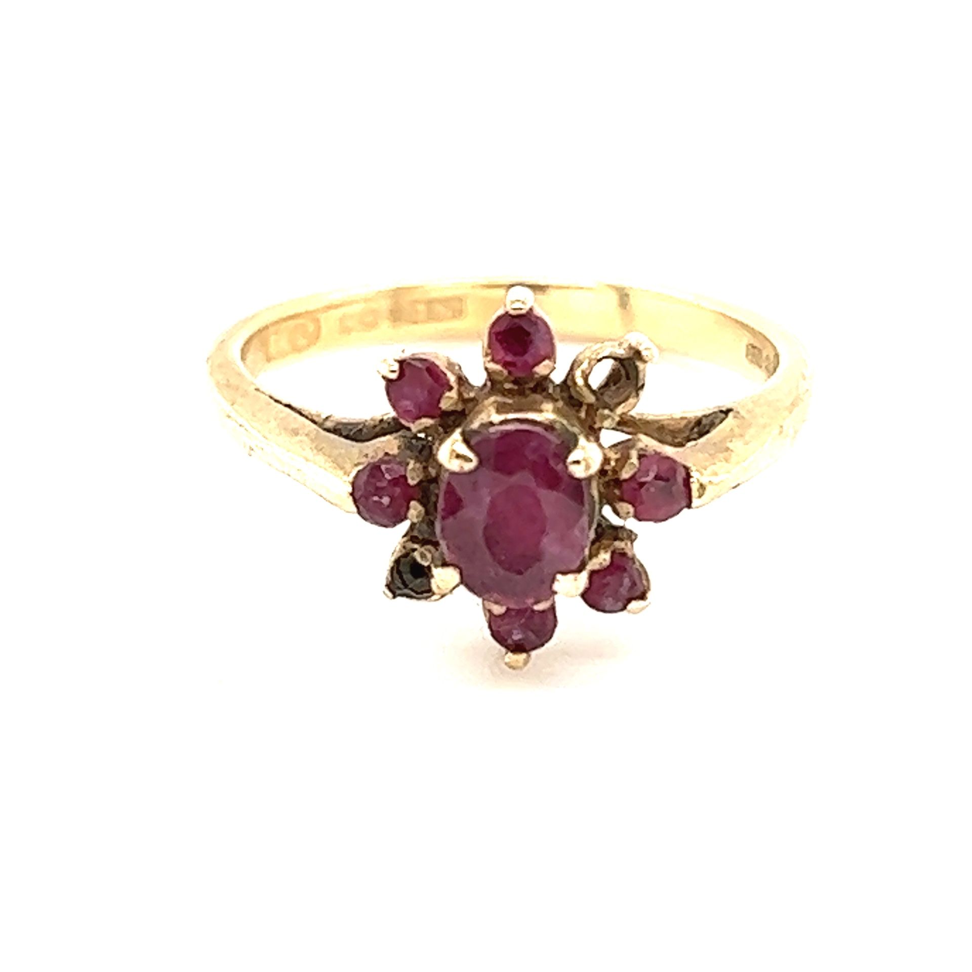 9k Good Flower Shaped Rubies Ring (Missing 2 Gems)