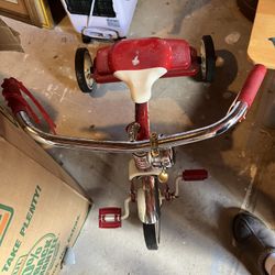 Retro radio flyer tricycle 