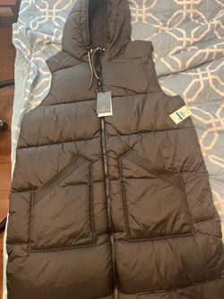 Brand new Women’s long puffer vest
