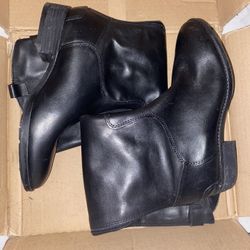 black boots
