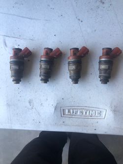Toyota Previa injectors