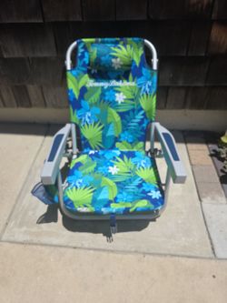 Tommy Bahama Beach Chair with Backpack Straps