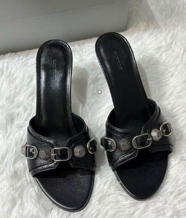 Designer High Heeled Slippers