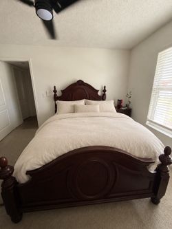 Elegant Traditional French Country Dark Wood Bed Frame Ornate Carved Headboard & Footboard