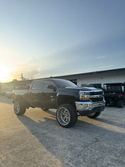 LIFT KITS WHELES AND TIRES