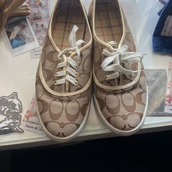 Coach shoe