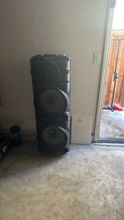 Diesel Digital Tower Party Speaker