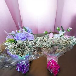 Money graduation bouquet