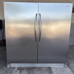 Frigidaire Freezer And Fridge Works Perfect In Good Condition. Free Delivery To Your Garage.