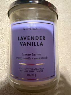 White barn, single wick lavender vanilla candle